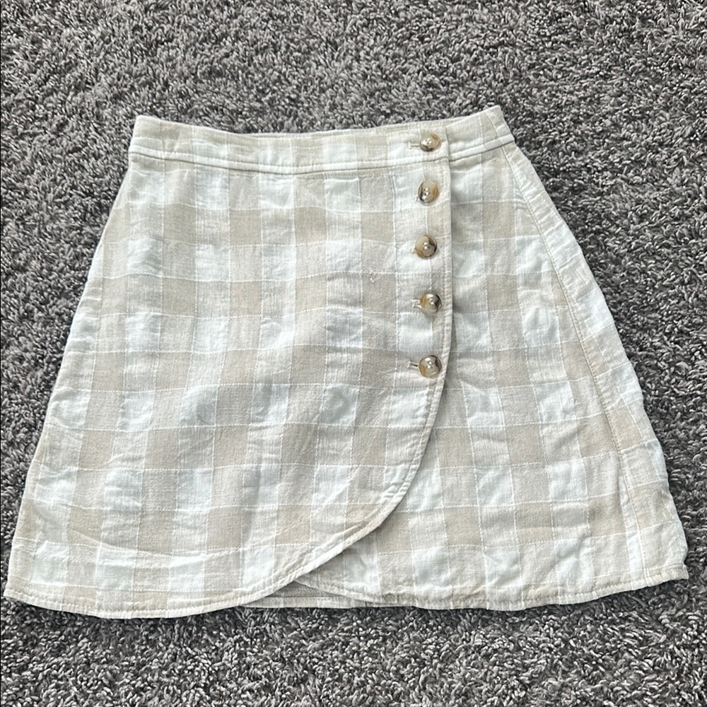Madewell Tan and White Mini Wrap Skirt